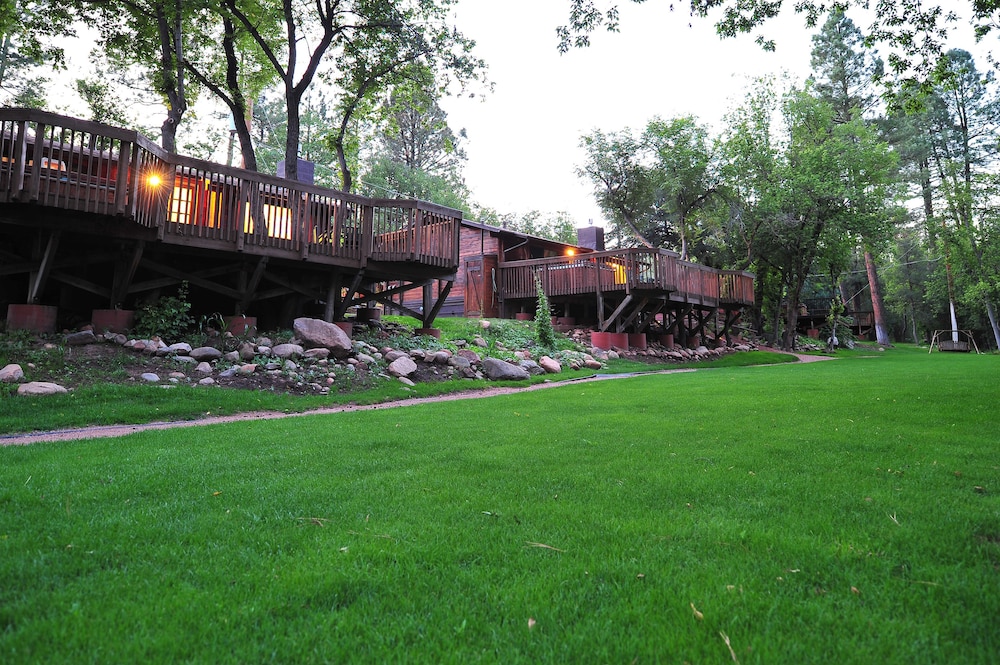 Kohls Ranch Lodge 47/57