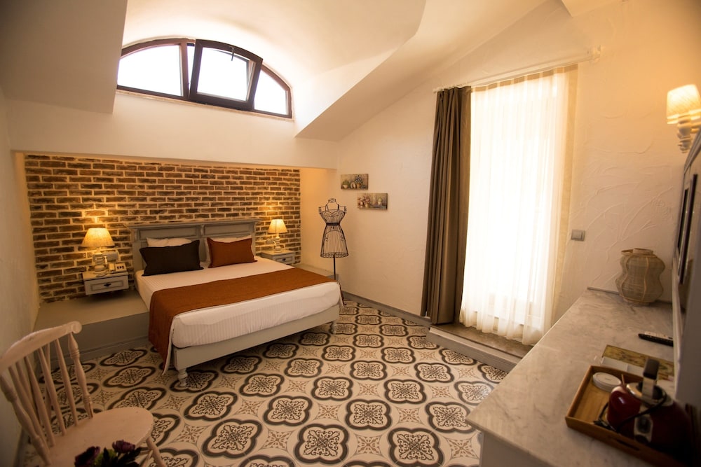 S3 HOTELS ORANGE 21/68