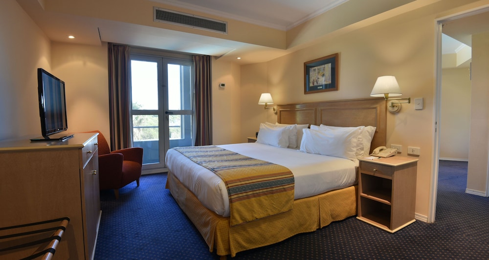 Holiday Inn Cordoba 24/76