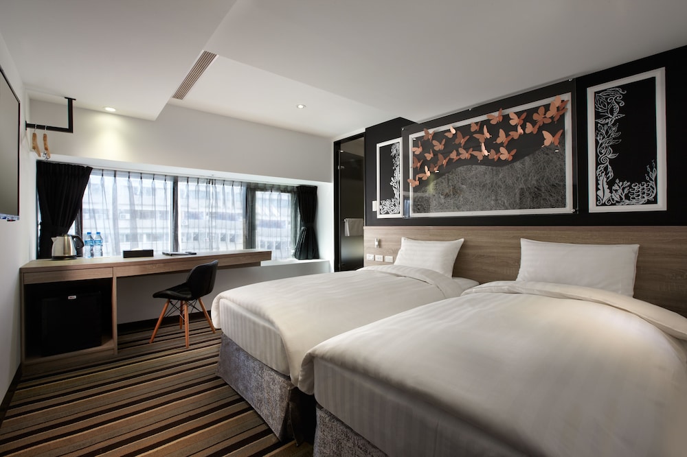 Rf Hotel 13/74