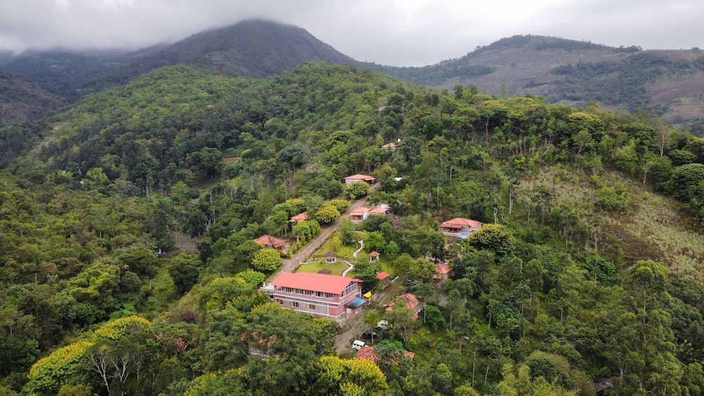 Zac's Valley Resort 44/48