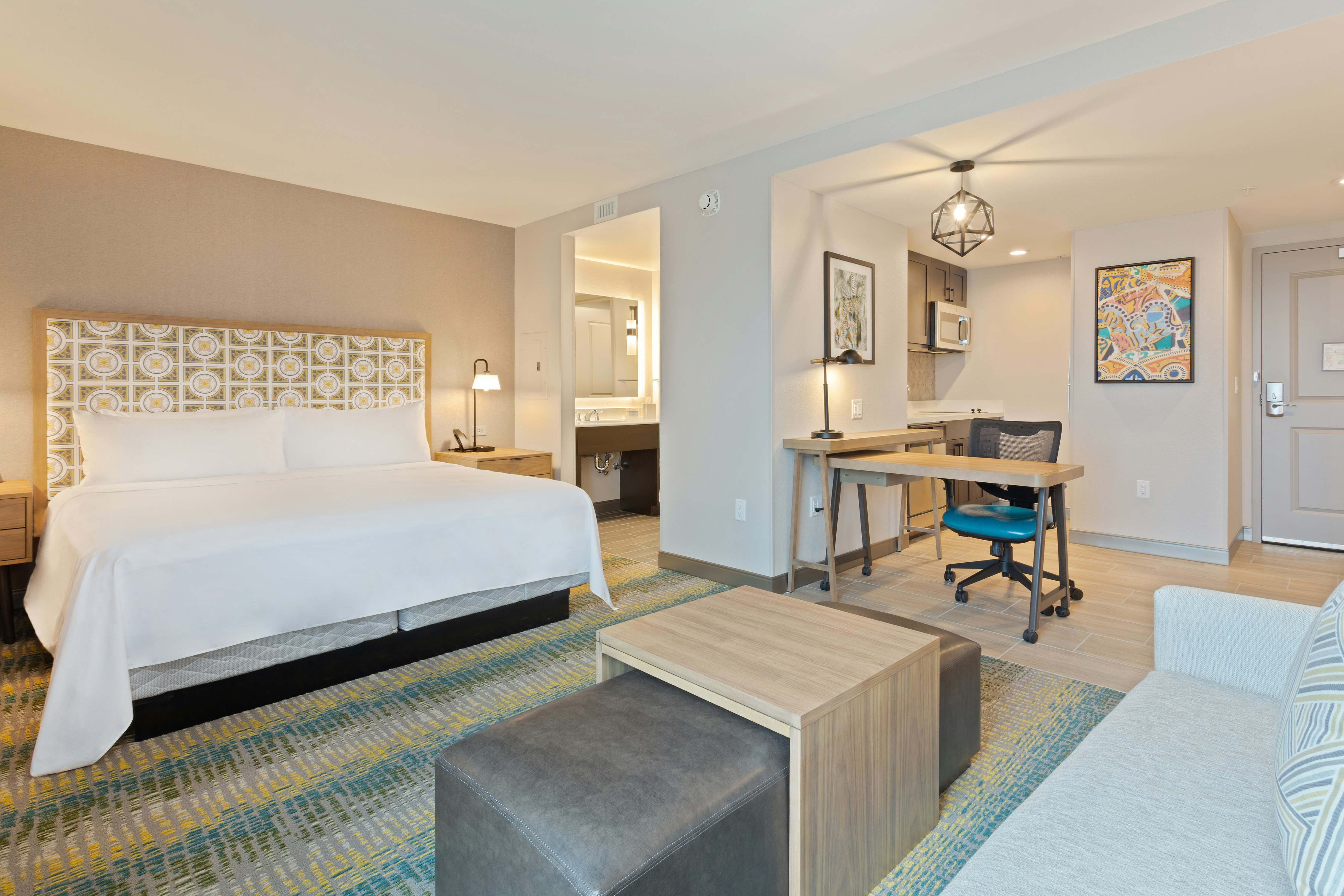 STUDIO, KING BED, ACCESSIBLE