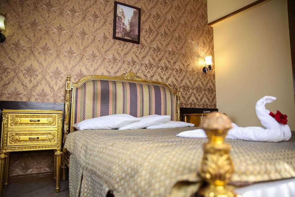 St George Hotel Cairo 10/72