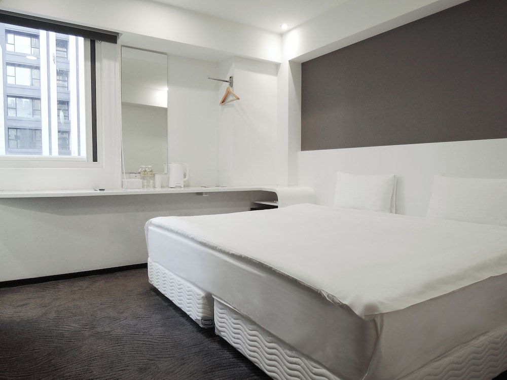 SUPERIOR, TWIN BEDS