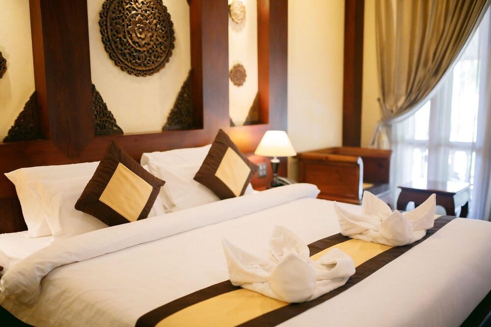 Sada Hotel 12/50