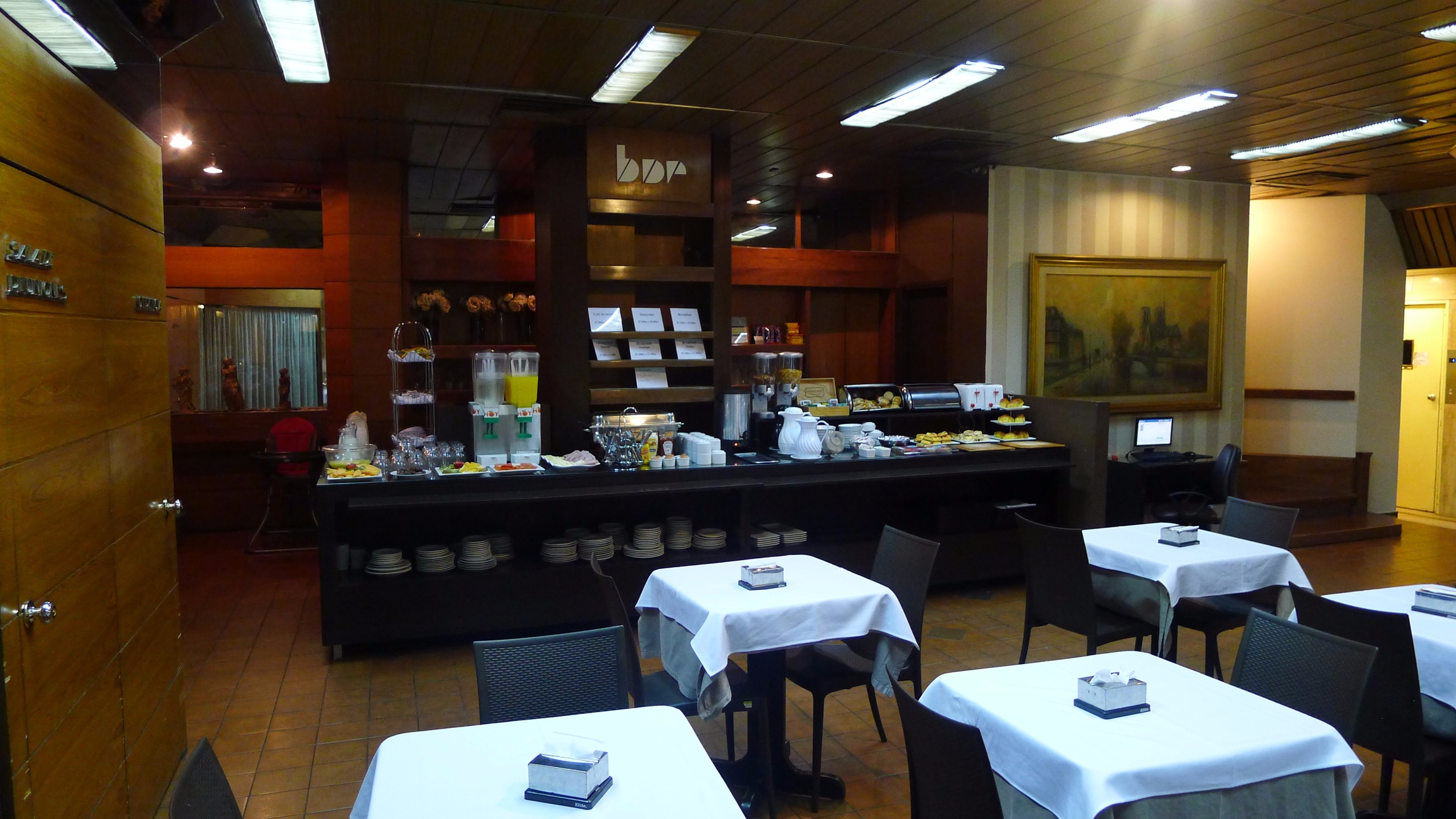 restaurant cafeteria
