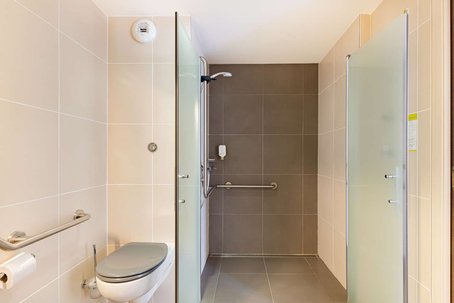 غرفة قياسية بسريرين منفصلين، ibis Styles Lyon Sud Brignais 2/3