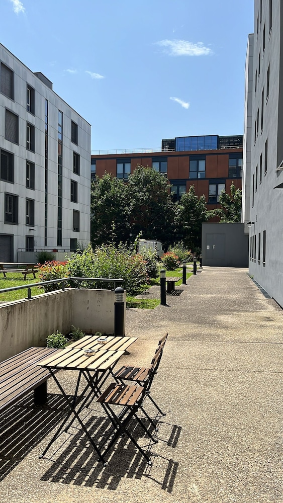 Appart hotel Q7 Lodge Lyon 7 46/50