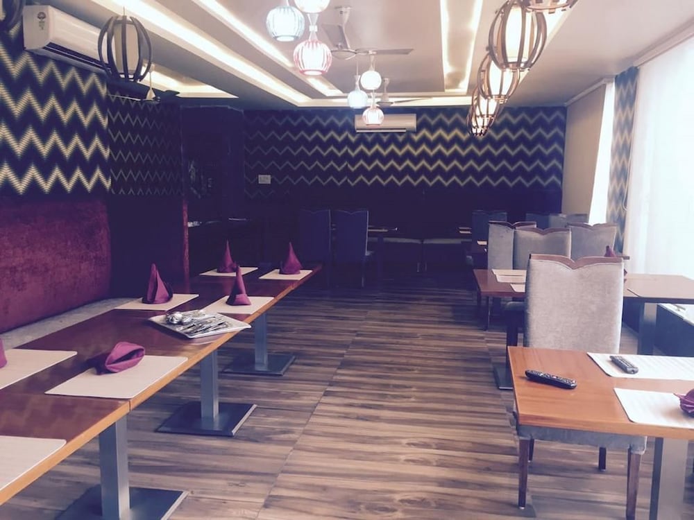 Hotel Platinum Palace 33/50