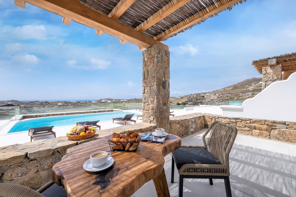 Legendary Suites Mykonos 40/50