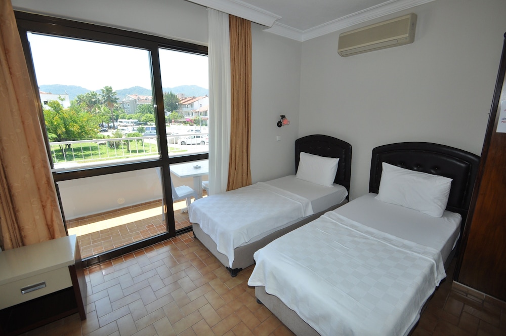 Zevkim Apart Hotel 8/19