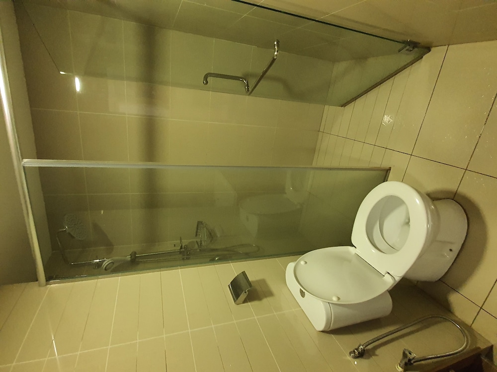 Bangi Perdana Hotel 31/33