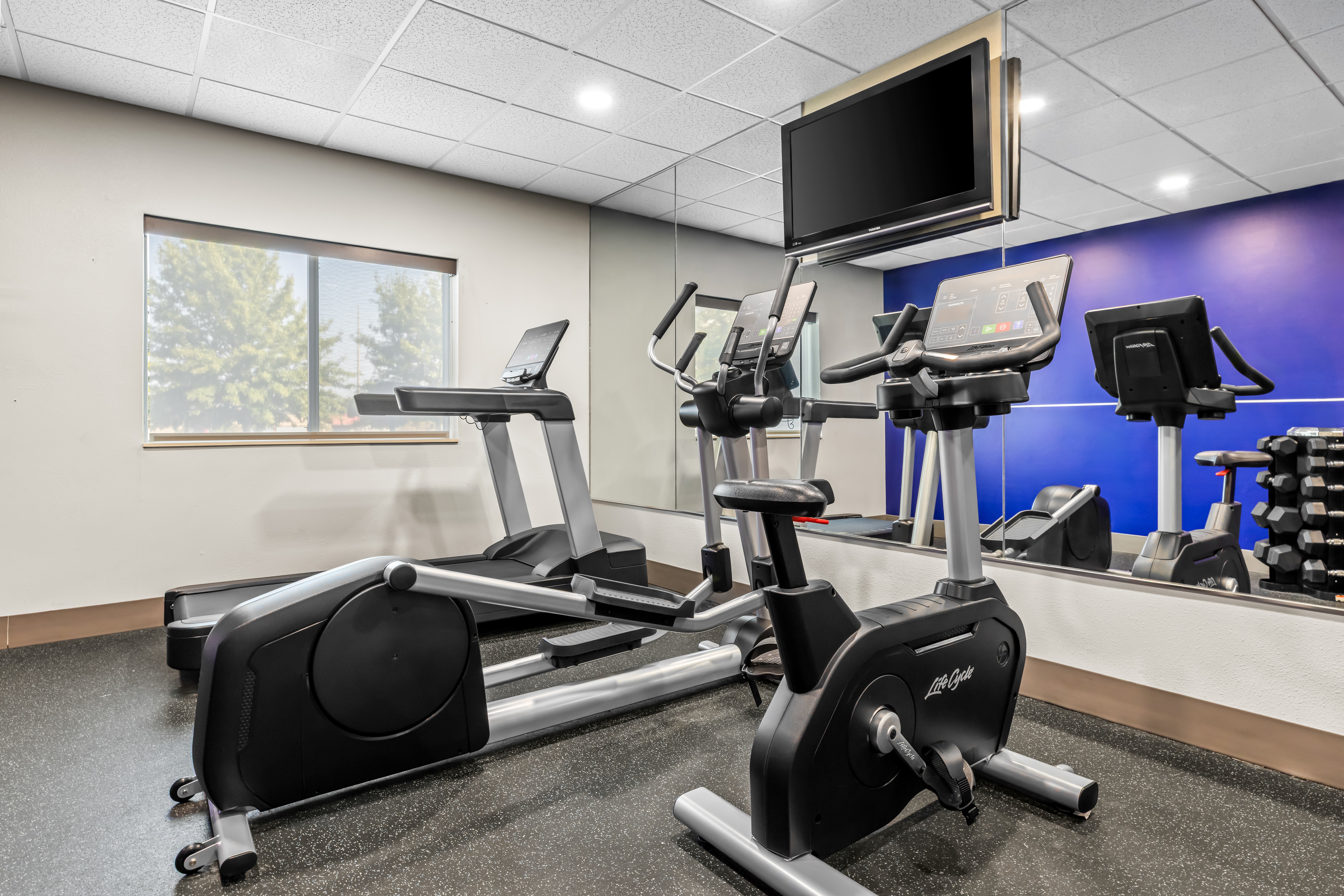 Holiday Inn Express Hotel Suites Florence Northeast 22/42