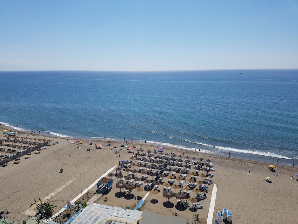 La Barracuda Hotel 55/58
