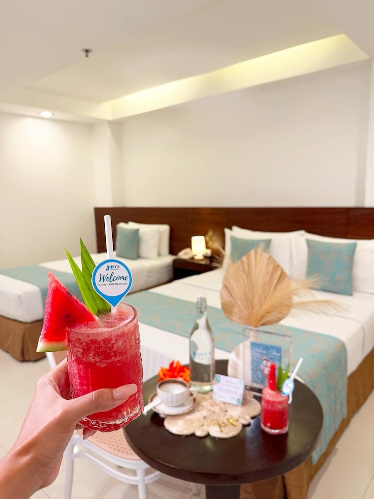 Jonys Boutique Hotel 54/58