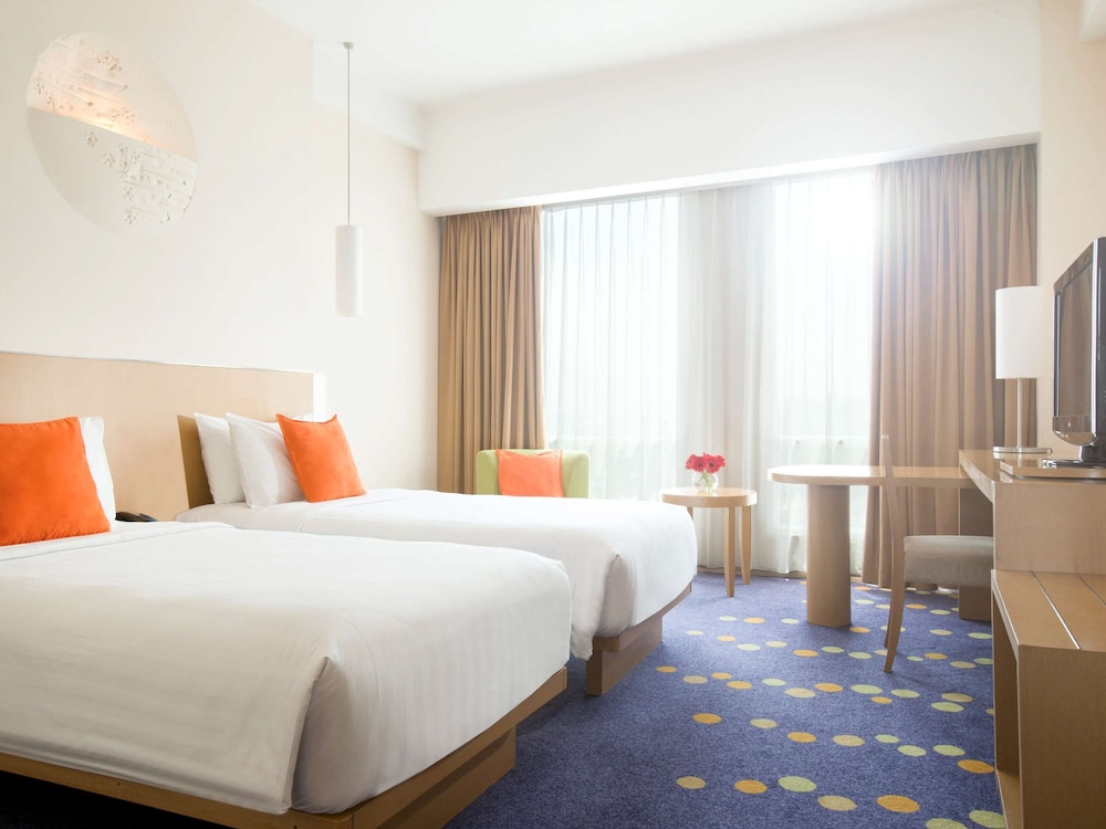 NOVOTEL BANDUNG 18/73
