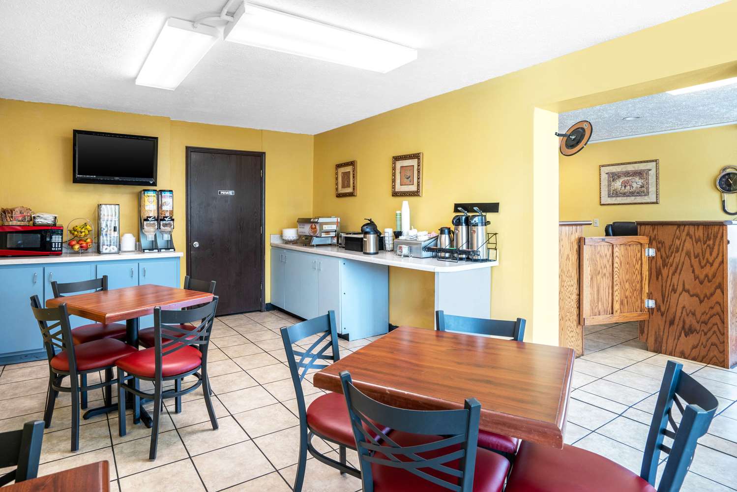 Econo Lodge near Missouri University of Science and Technology 15/20