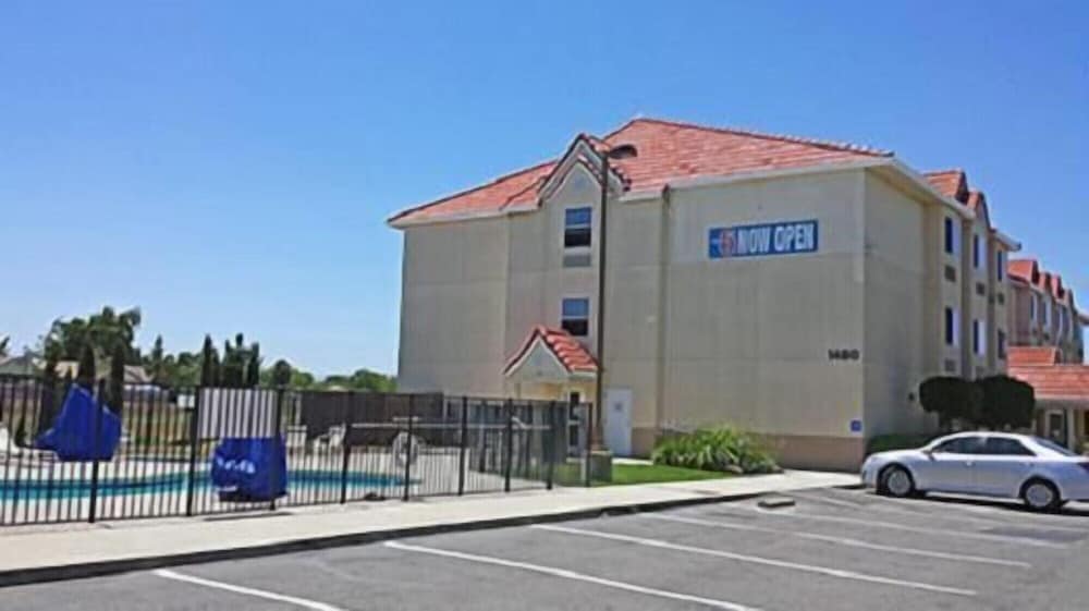 Motel6 Dixon, CA 46/58