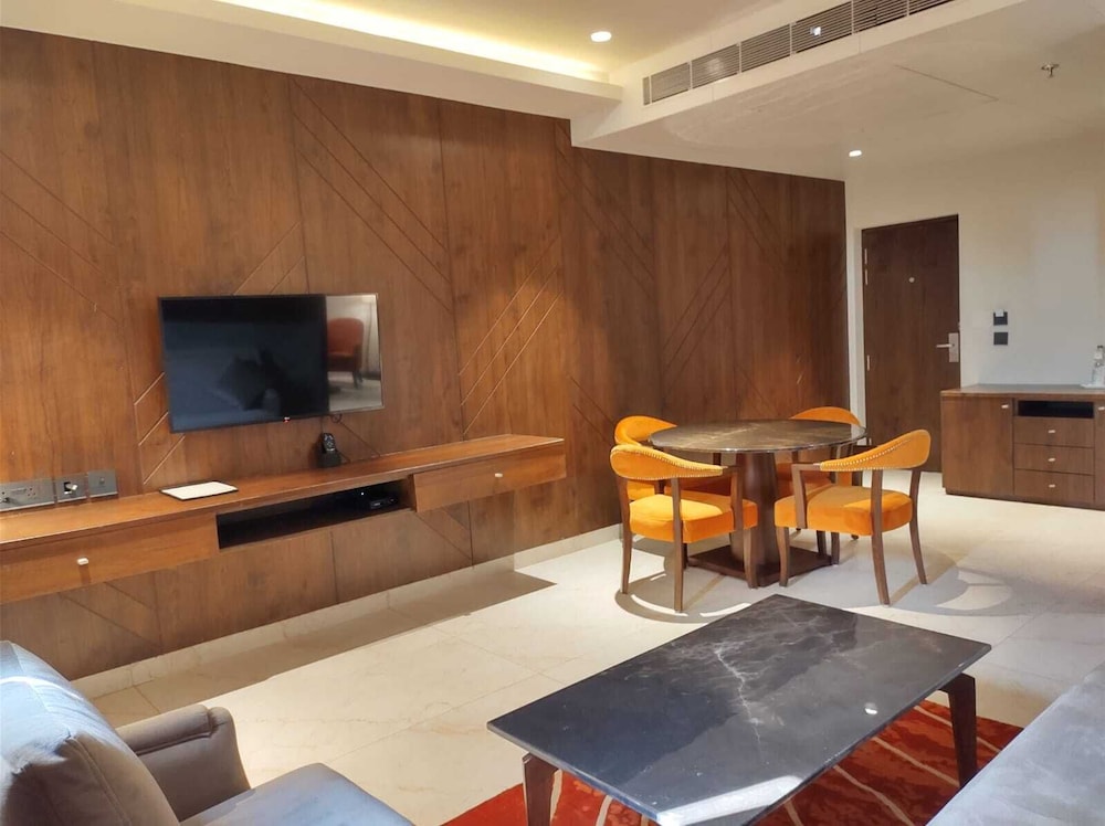 Hotel Pahadi 14/25