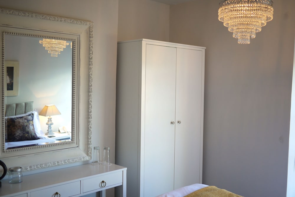 Glewstone Court Country House Hotel 7/50