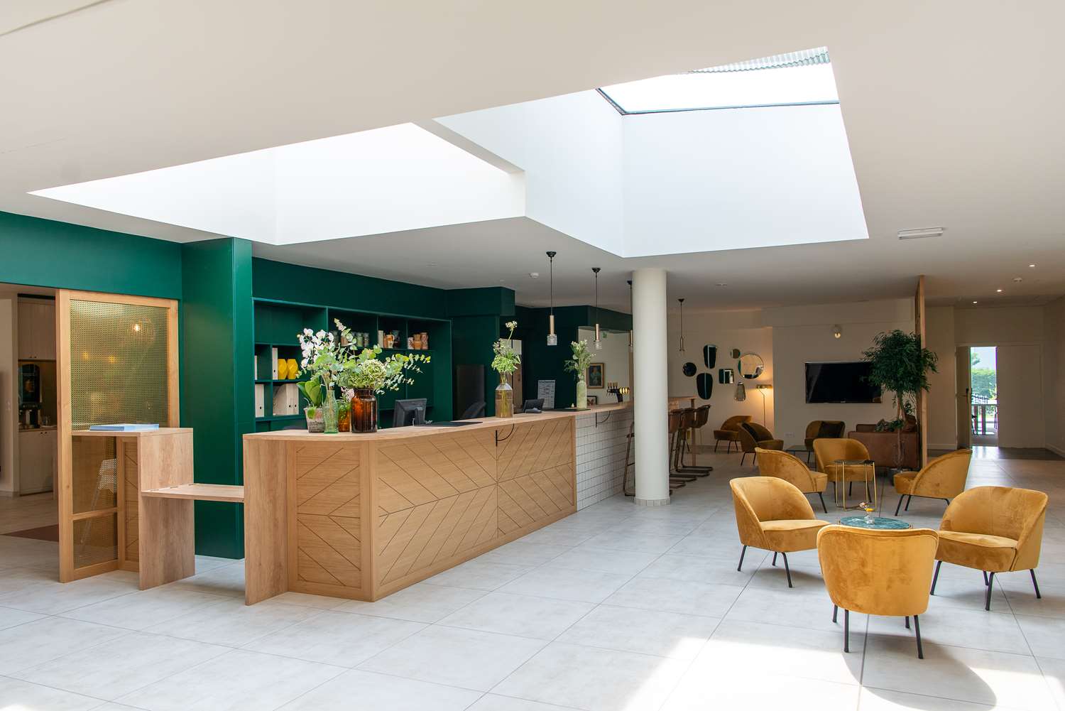 Lobby at Best Western Hotel du Lac Dunkerque, ARMBOUTS-CAPPEL