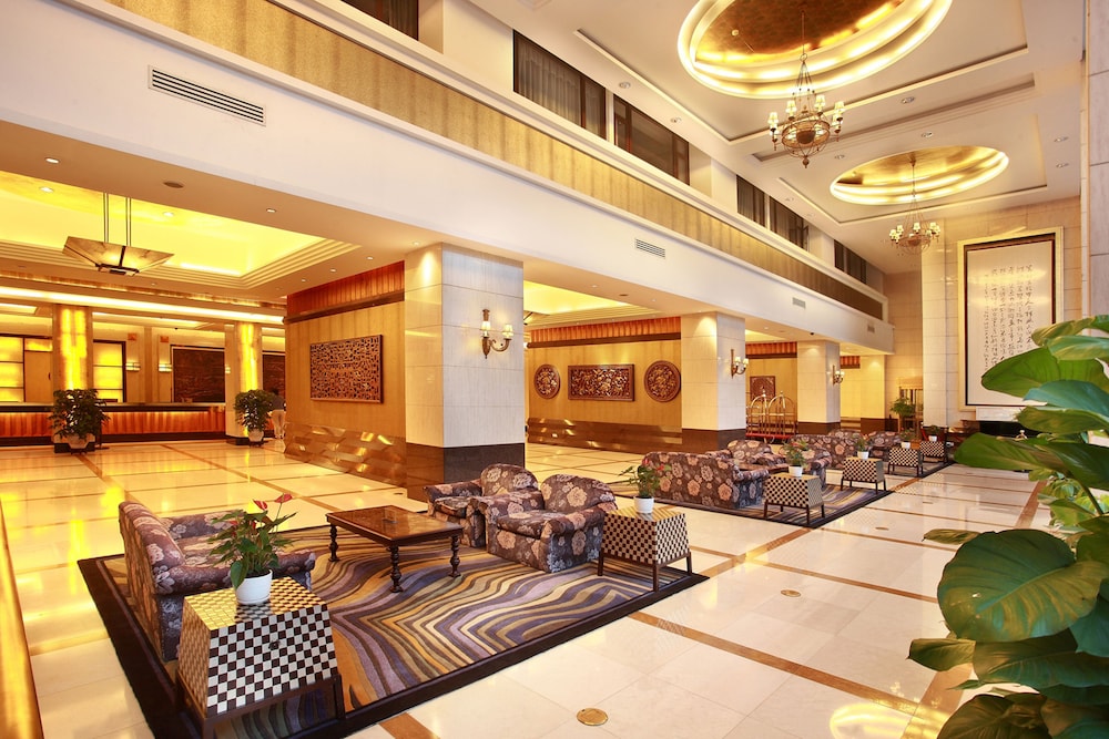 Lijiang Waterfall Hotel 57/71