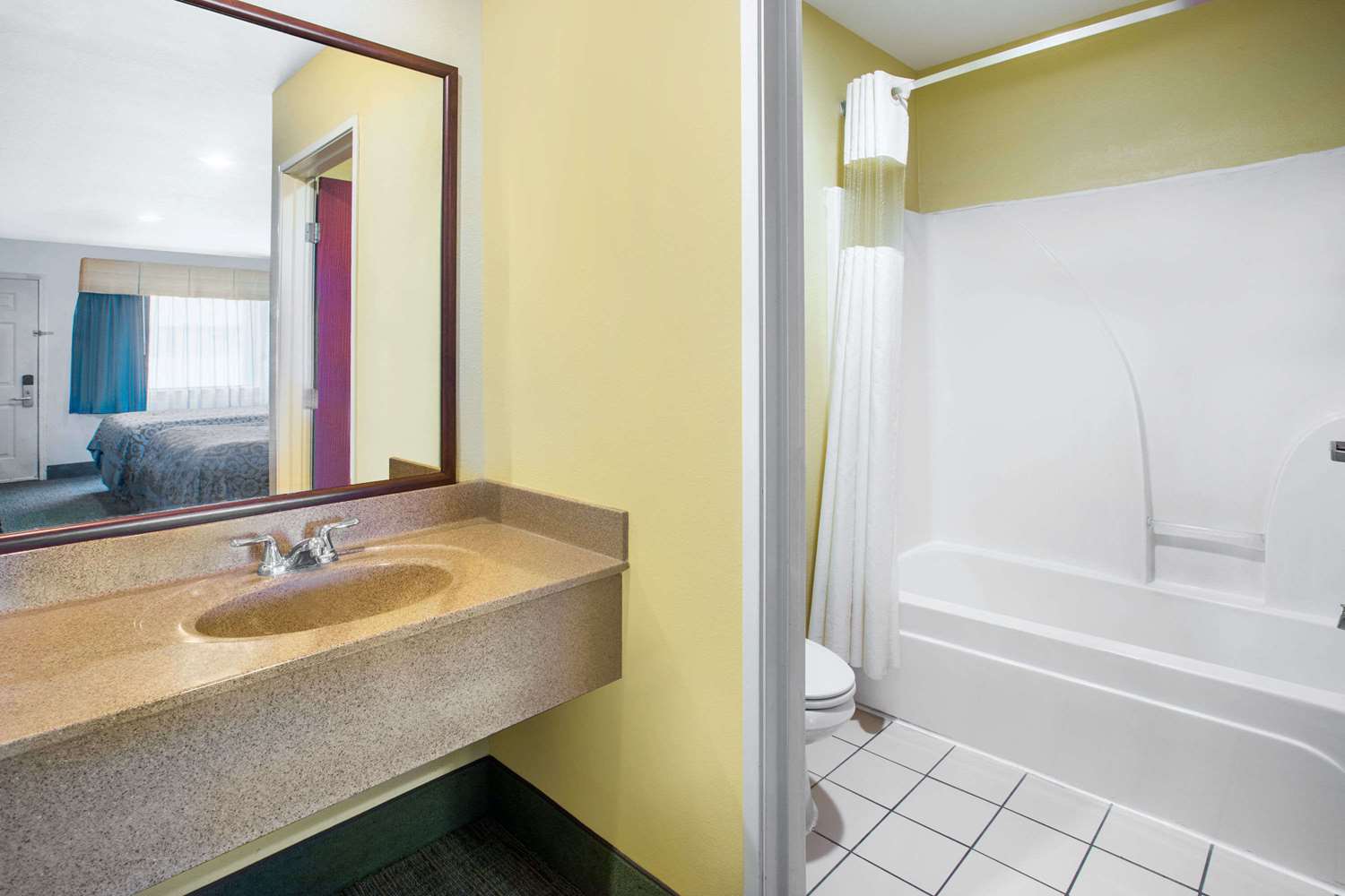 Days Inn by Wyndham Abbeville 15/15