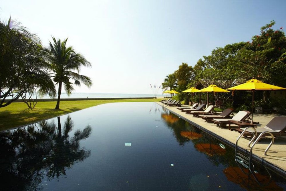 FISHERMANS VILLAGE RESORT 8/32