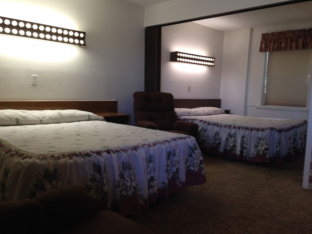 Siesta Motel 13/41