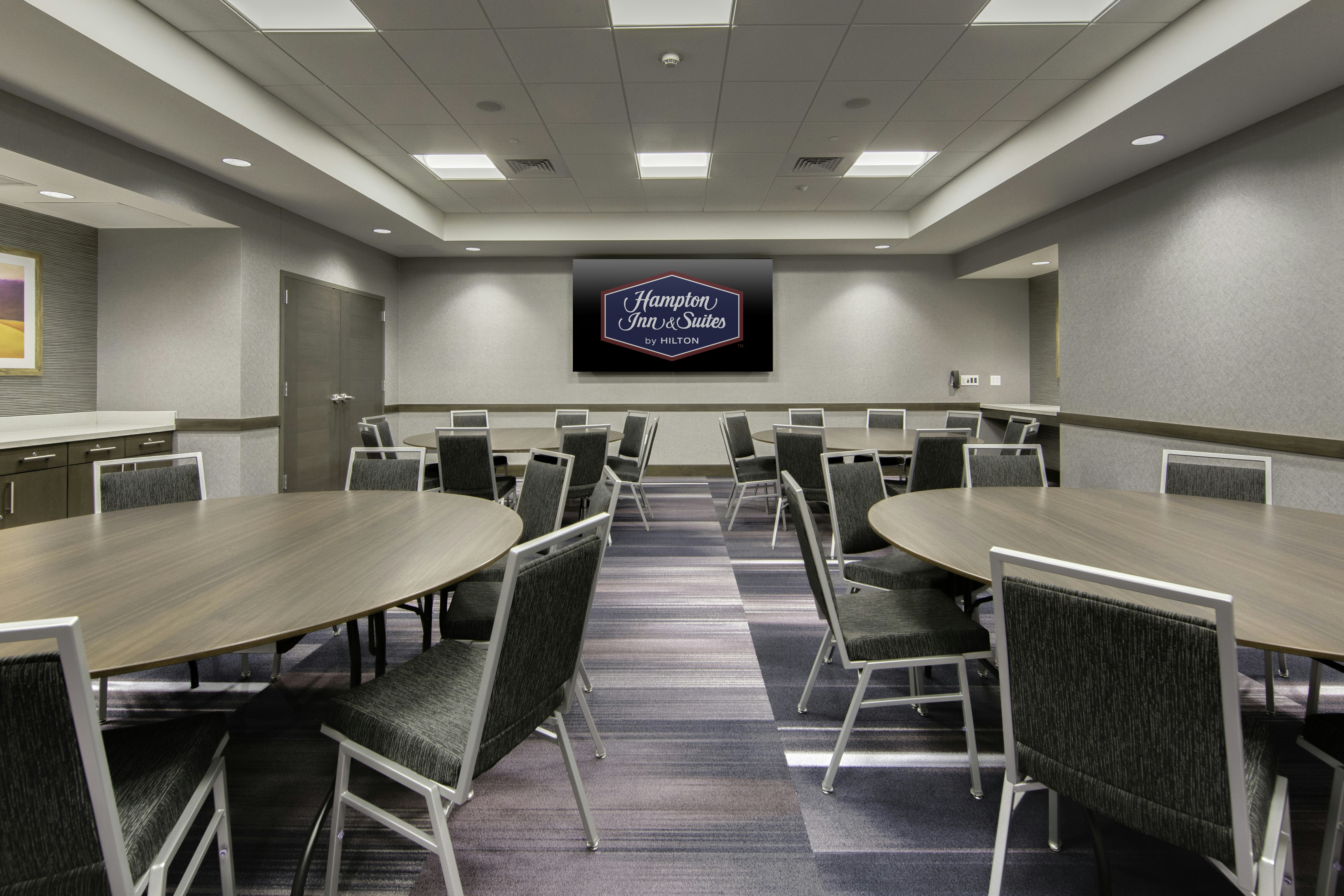Hampton Inn and Suites Fort Worth Downtown, TX 51/58