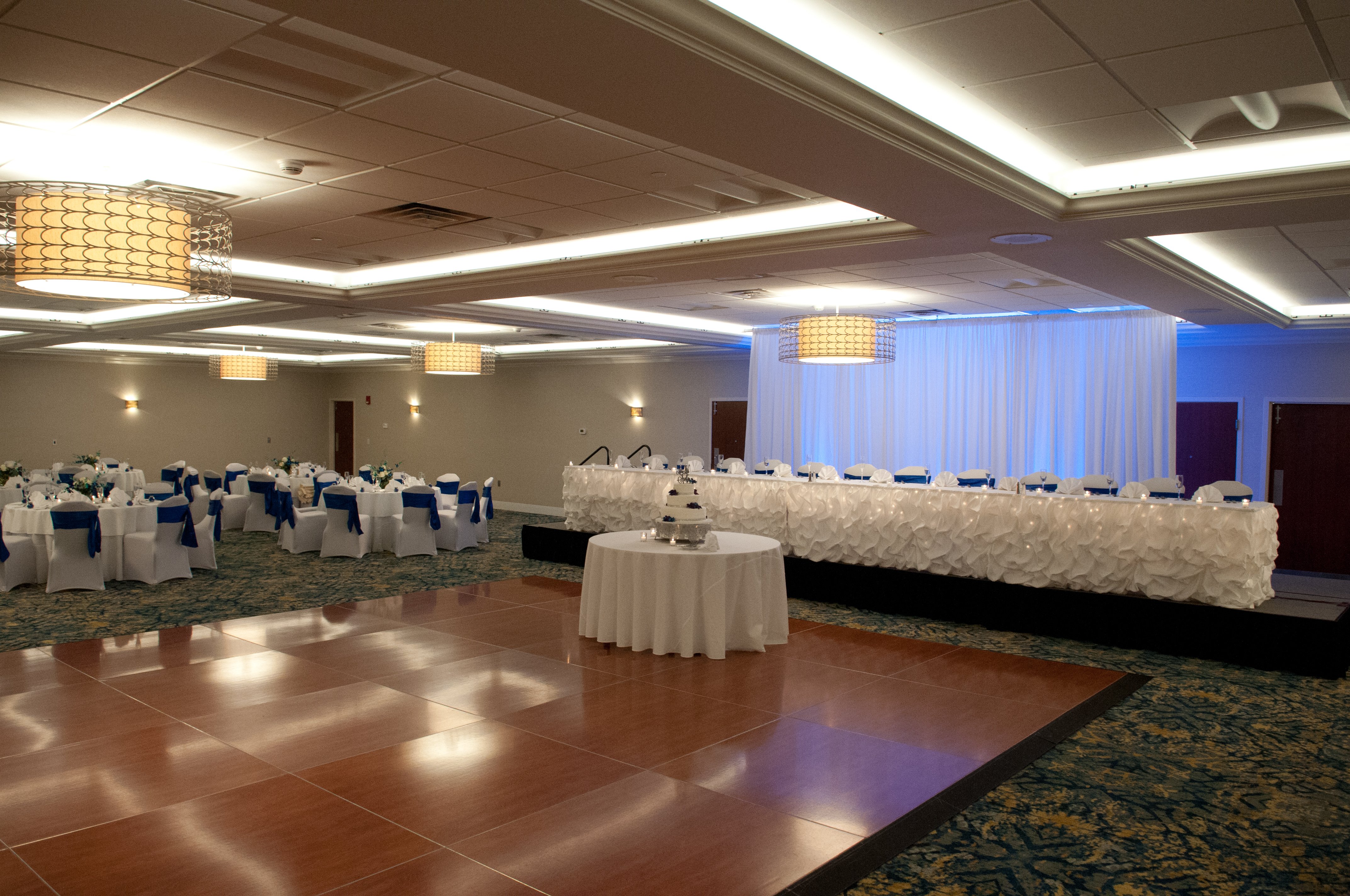 Crowne Plaza Suites Pittsburgh South 25/76