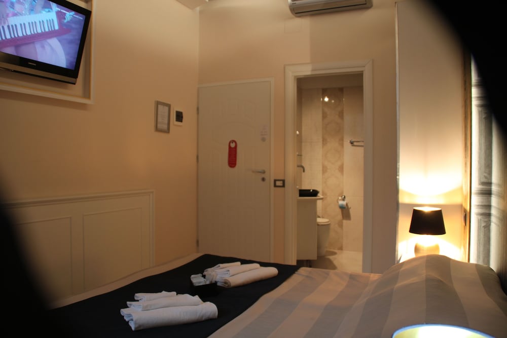 Navona Nice Room 17/25