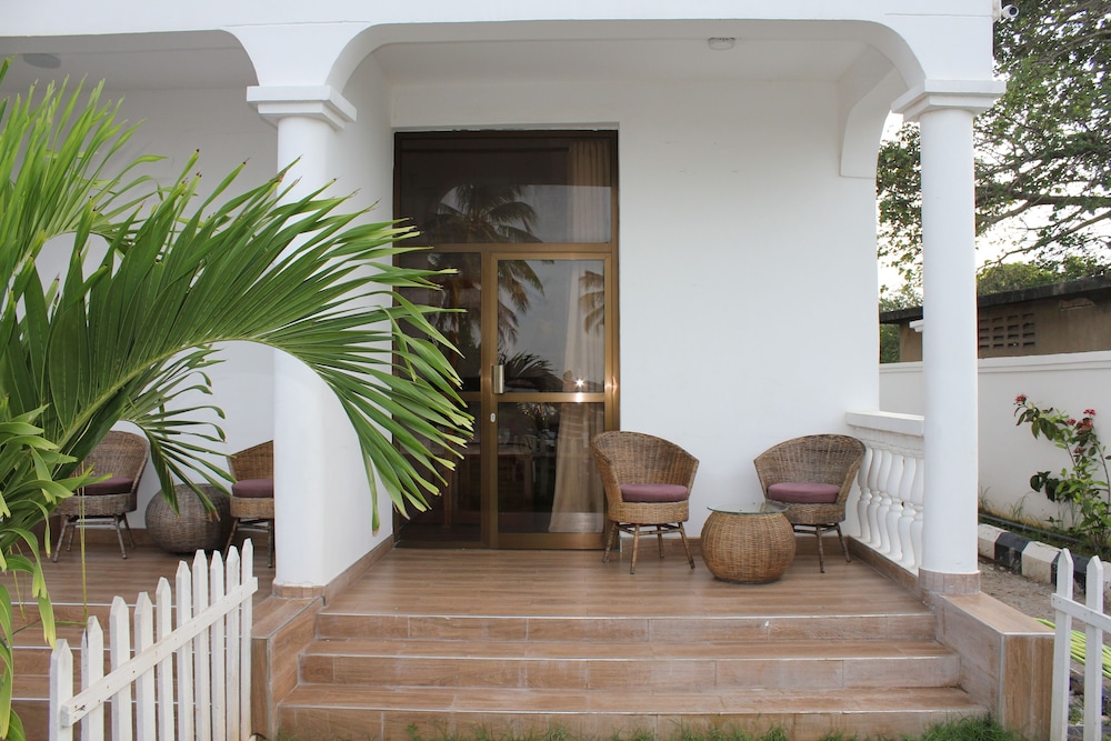 Villa Dahl Beach Resort 27/50