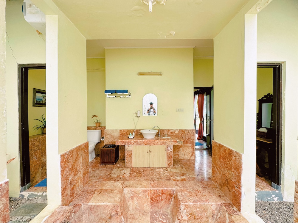 Lorin Beach Resort Belitung 10/50