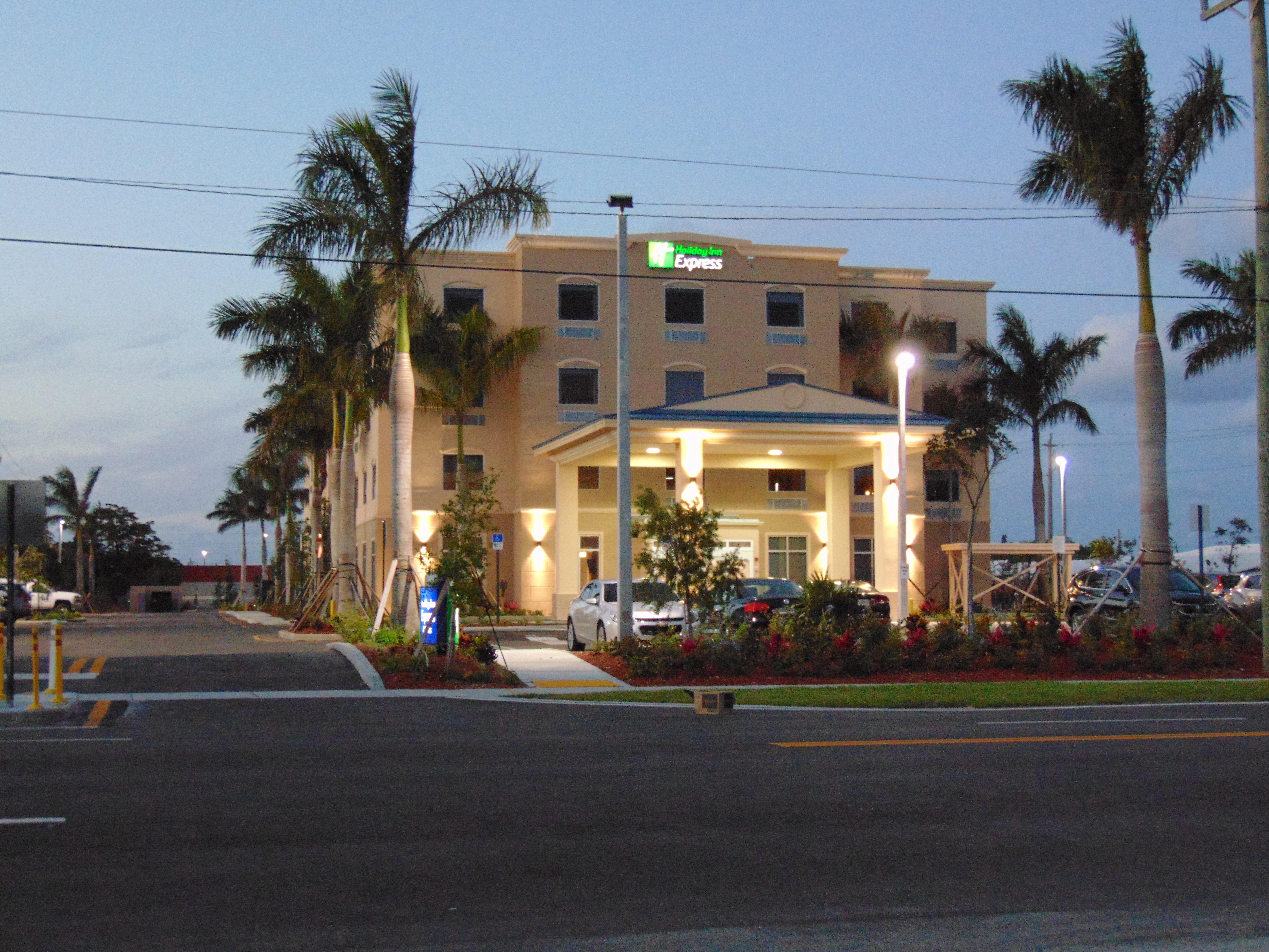 Holiday Inn Express Suites Boynton Beach West 6/71