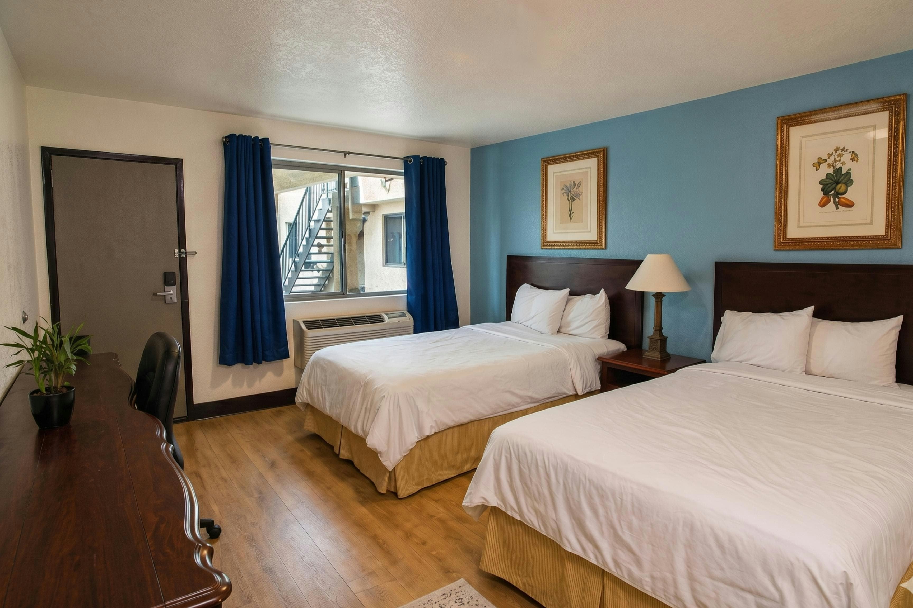 Sacramento Inn & Suites Cal Expo I-80 12/35