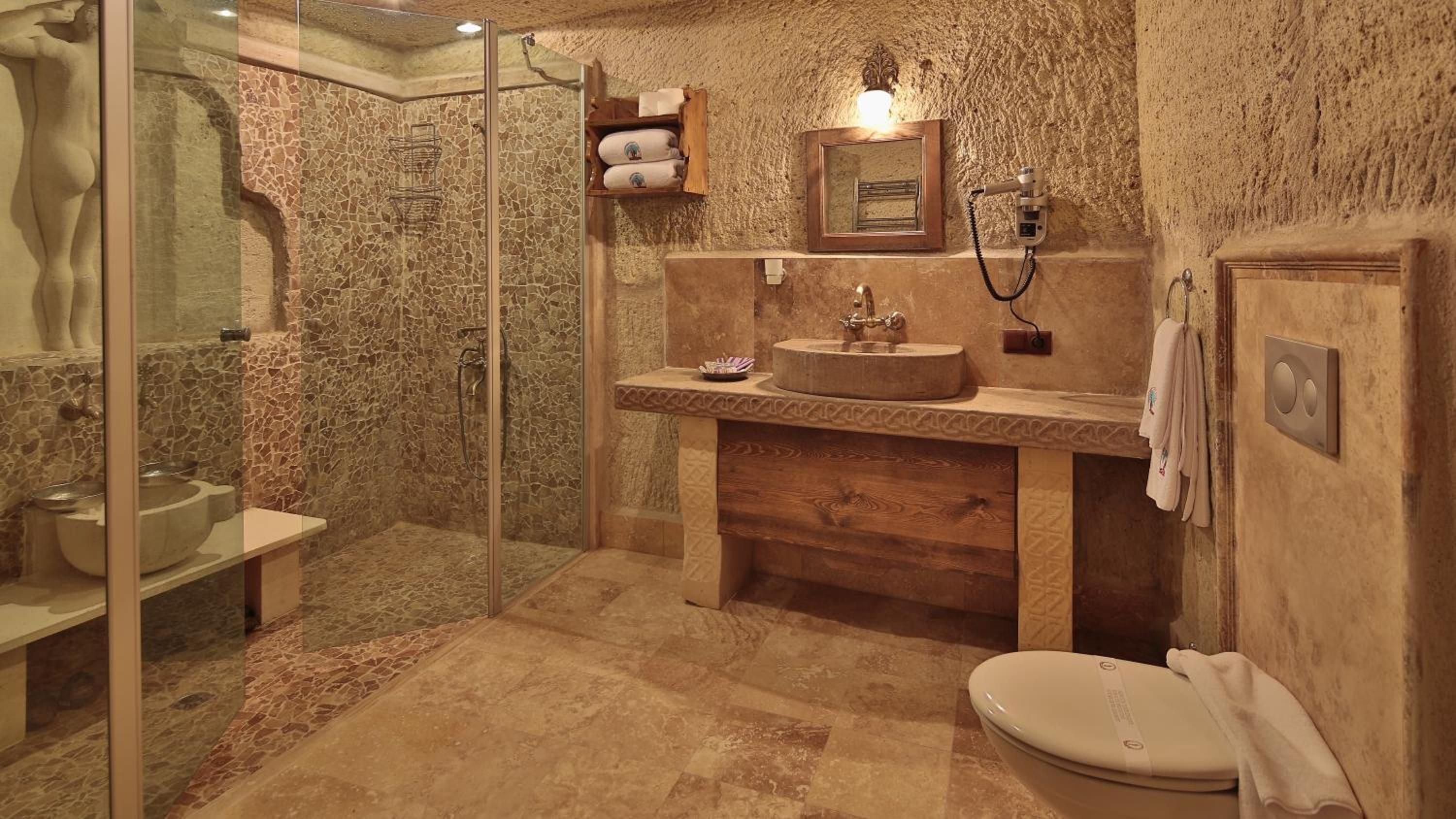 Cave, Executive, Suite