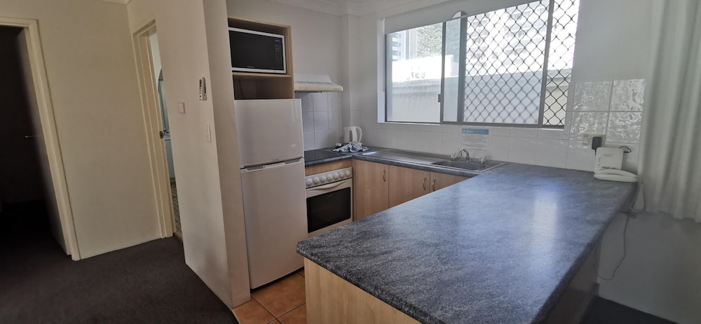 1 BEDROOM, APARTMENT