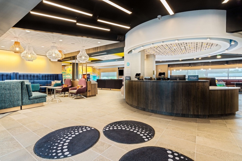 Tru By Hilton Bradenton I-75, FL 6/47