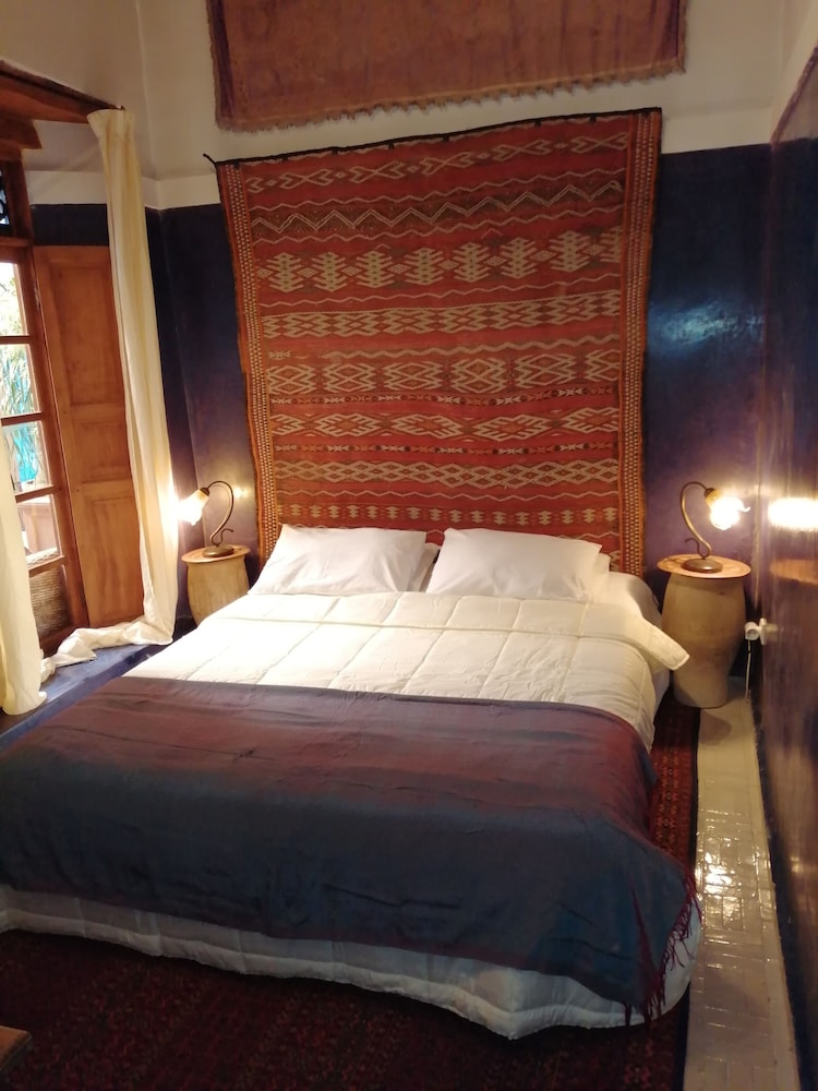 RIAD TARA 19/77
