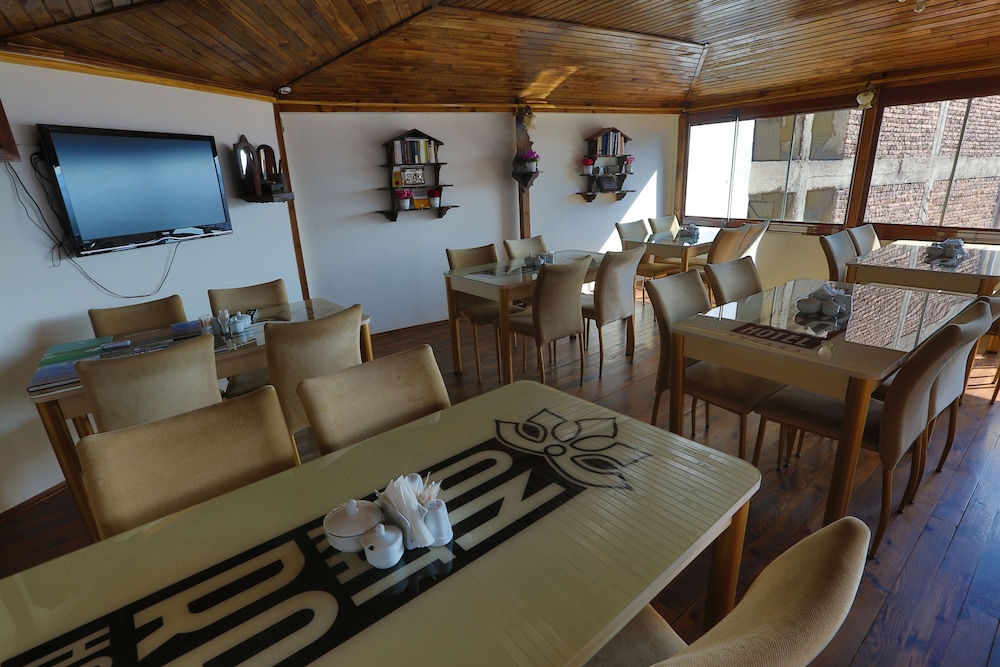 Hotel Ankatra 60/70