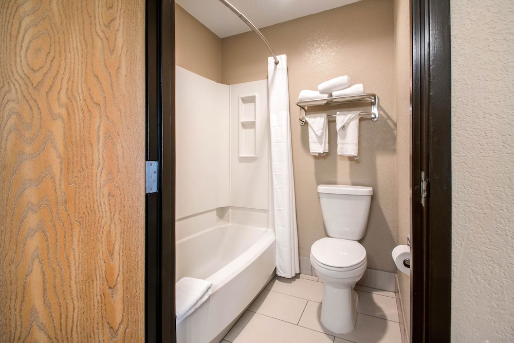 Sleep Inn & Suites Madison West 14/31
