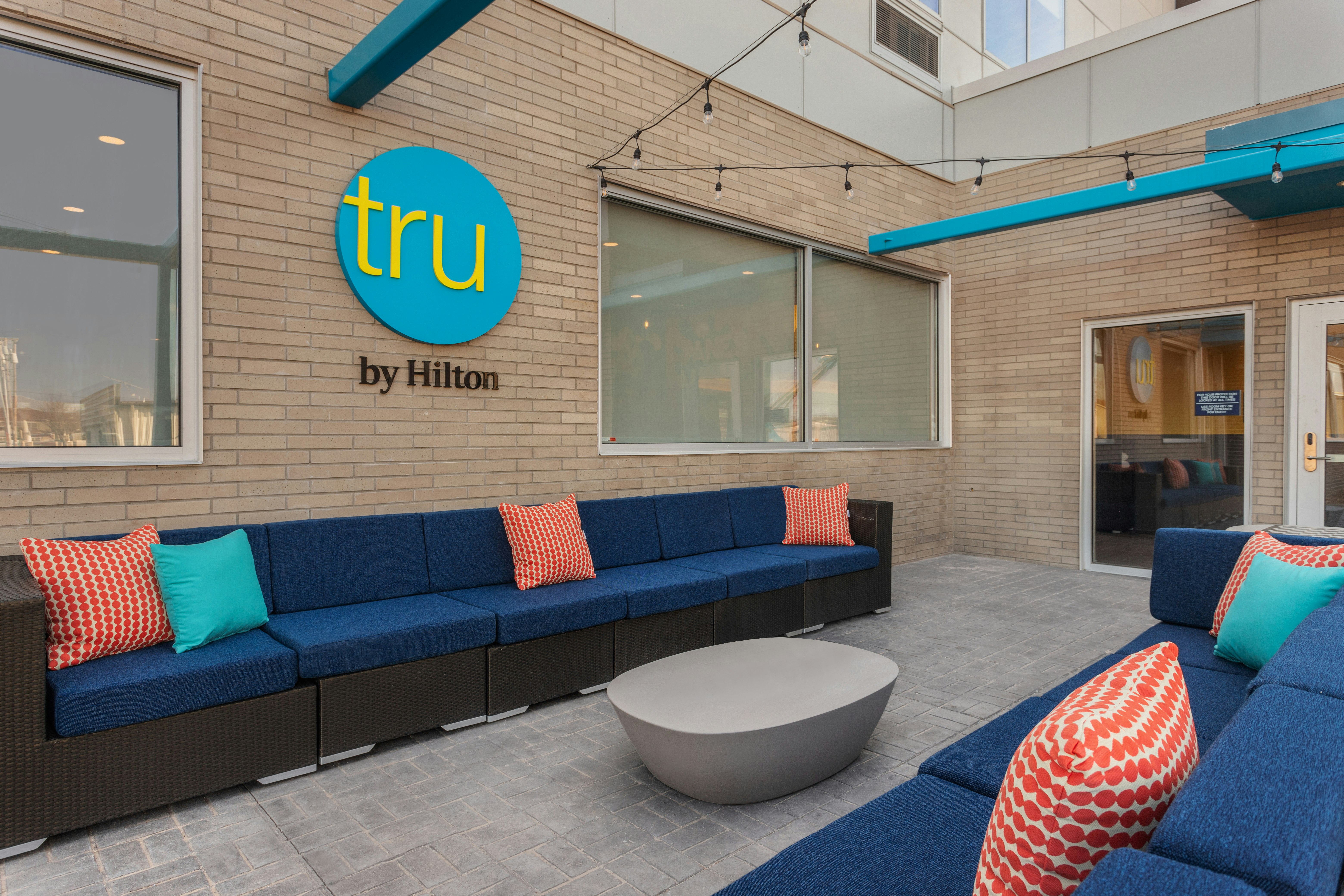 Tru by Hilton Janesville 21/28