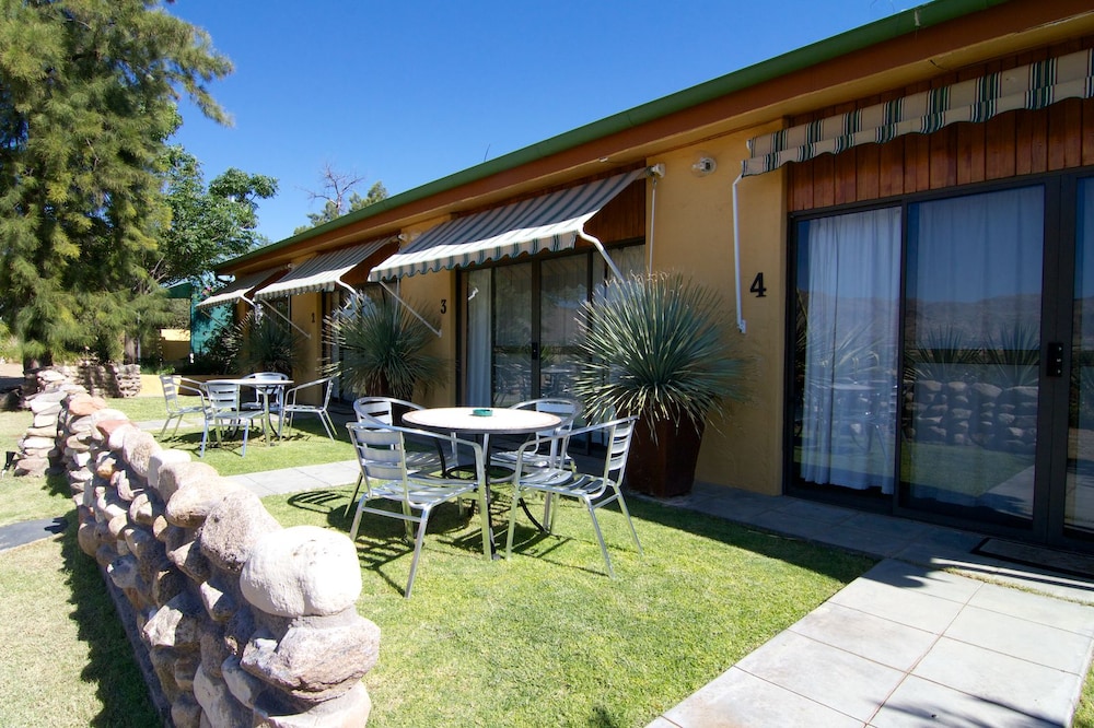 Corona Guest Farm 39/50