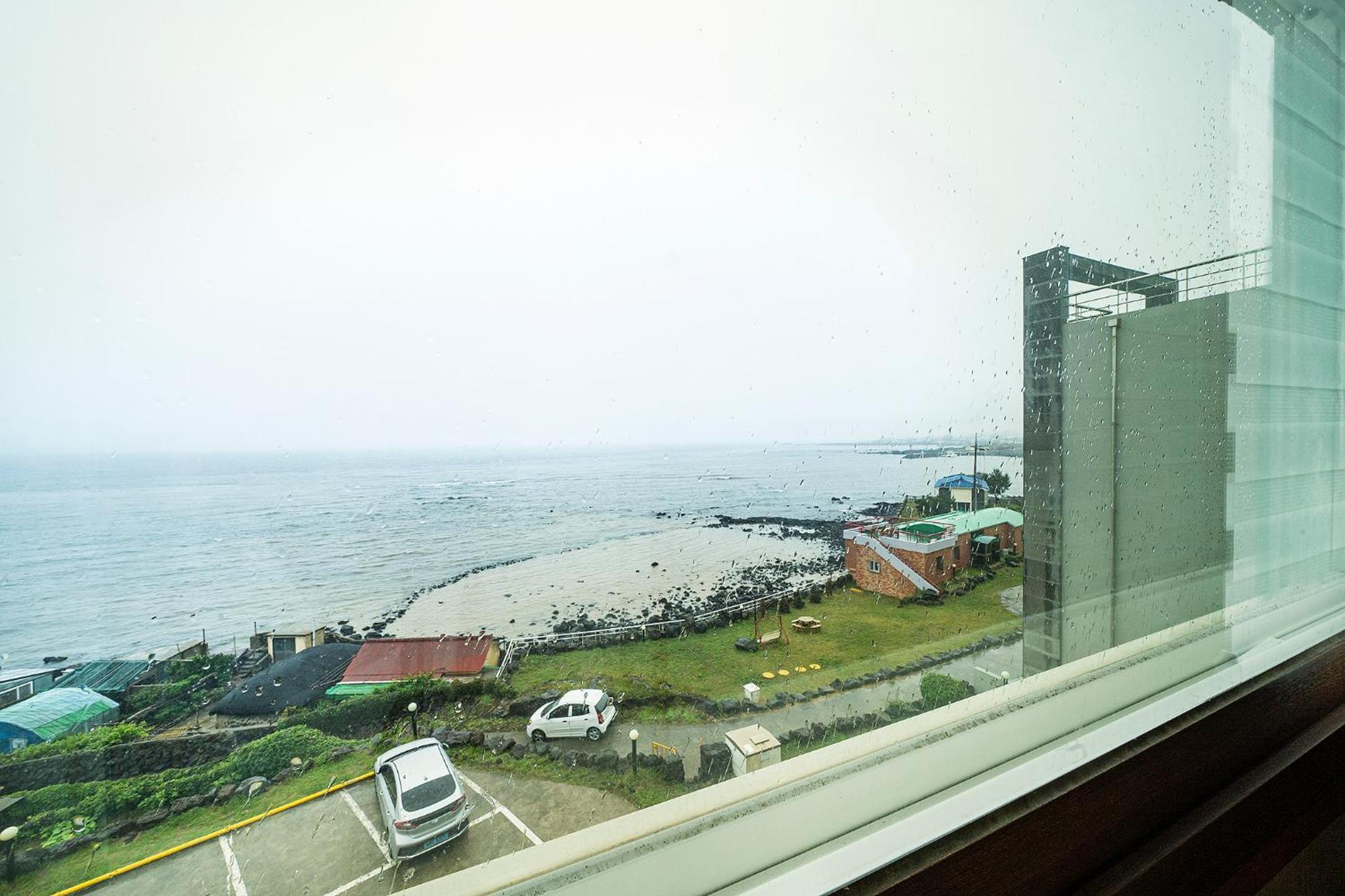 Fantastic Ocean View Sydney Hotel 45/51
