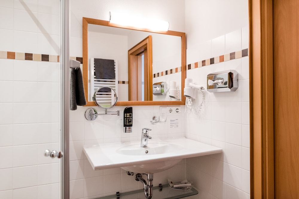Akzent Hotel Bayerwald-Residenz 32/34
