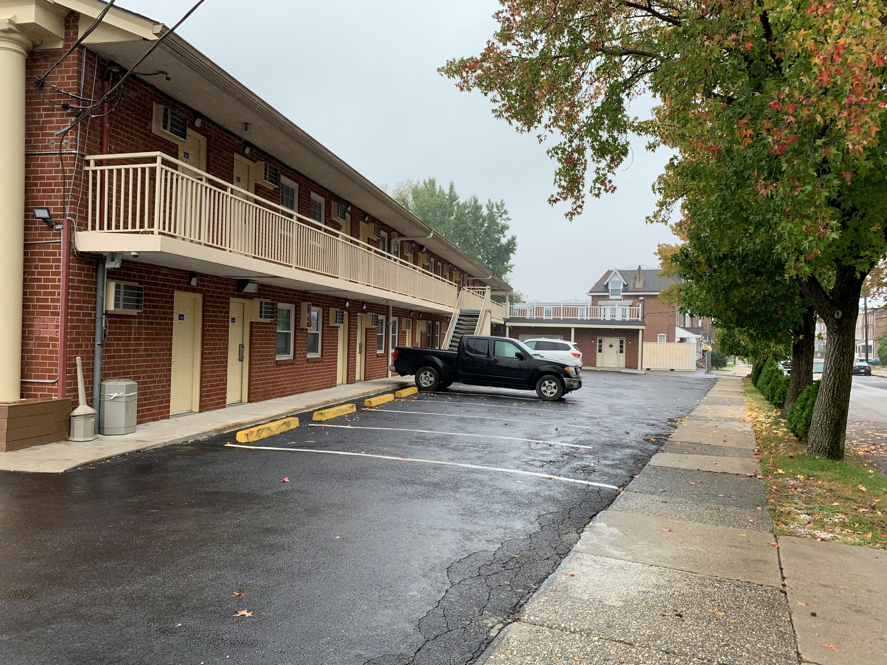 Red Carpet Inn - Norristown 31/34