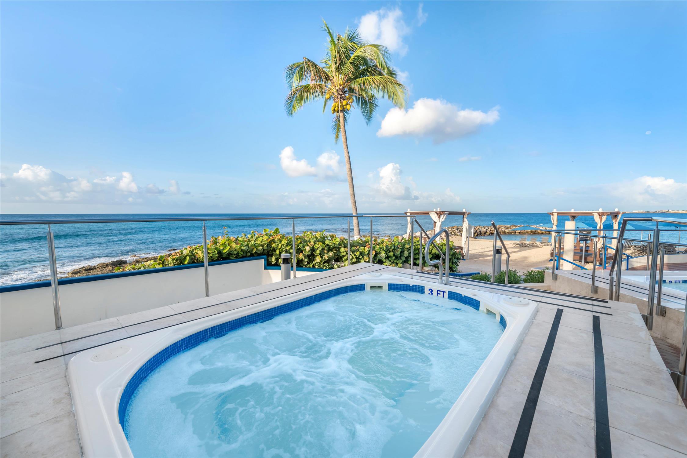 Hilton Vacation Club Flamingo Beach St. Maarten 7/12