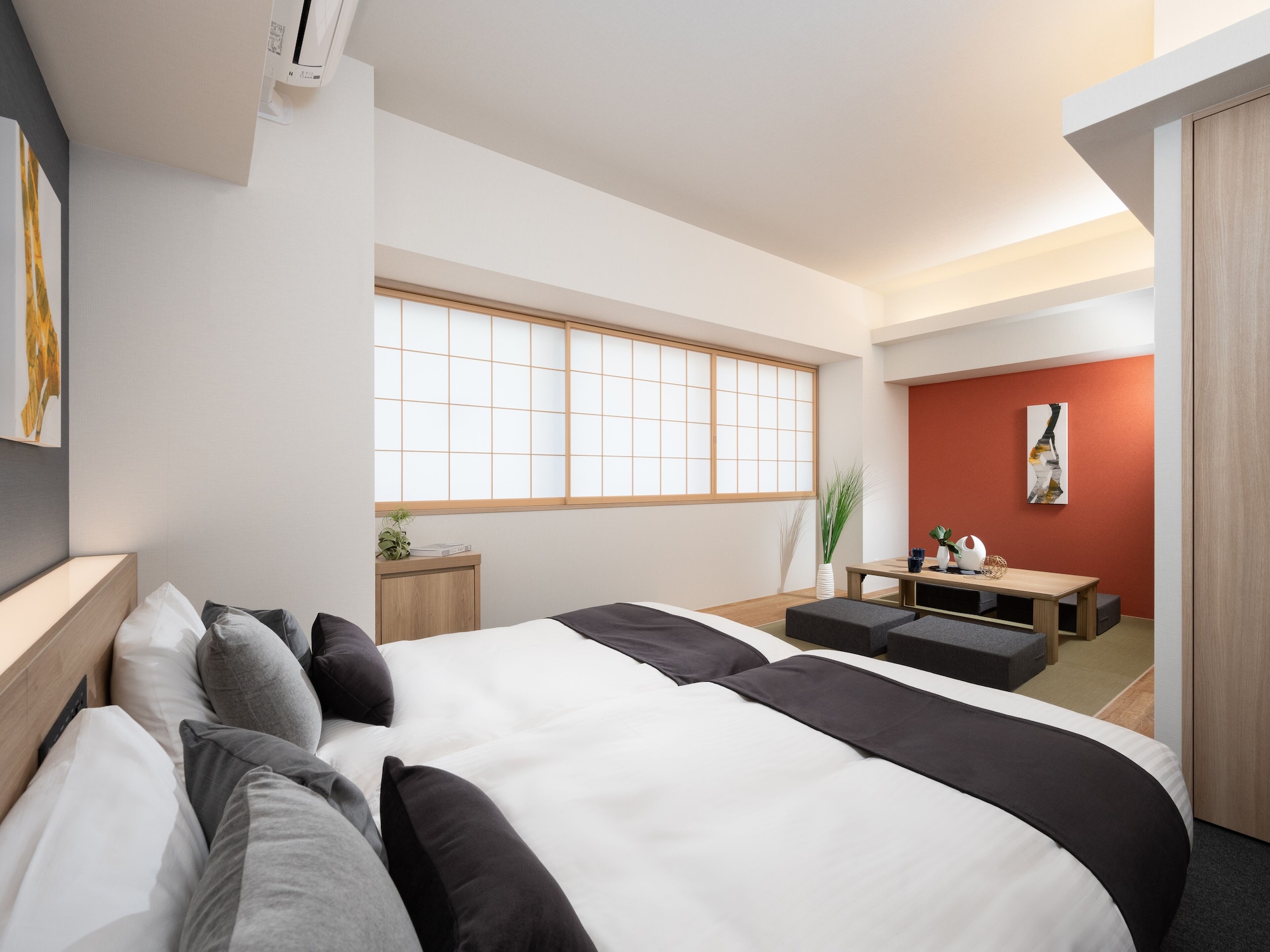 JAPANESE, APARTMENT