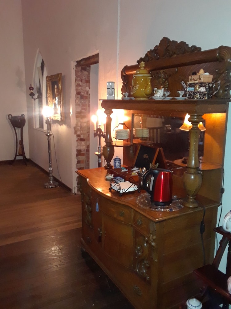 The Old Parsonage Bed and Breakfast 59/64